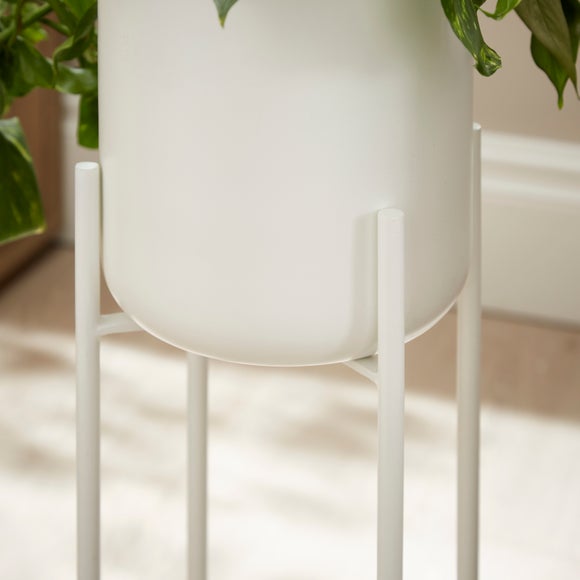 Carousel navigation image position 2 of 3