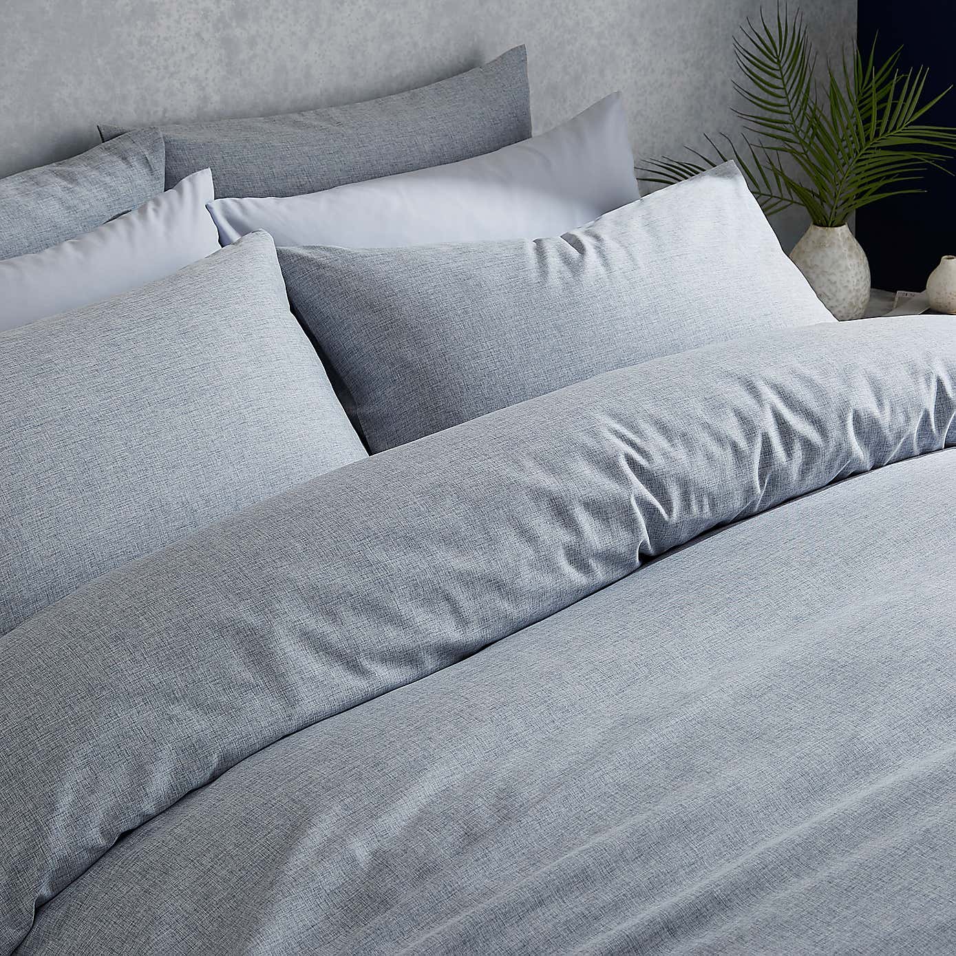 Carousel zoom image position 4 of 4