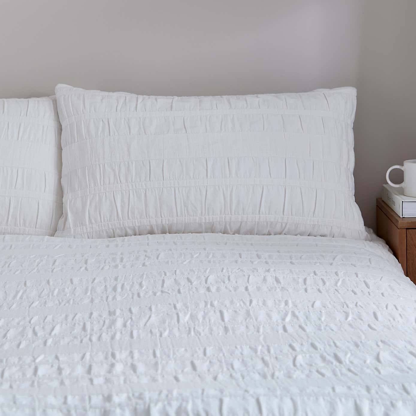 Carousel zoom image position 2 of 4