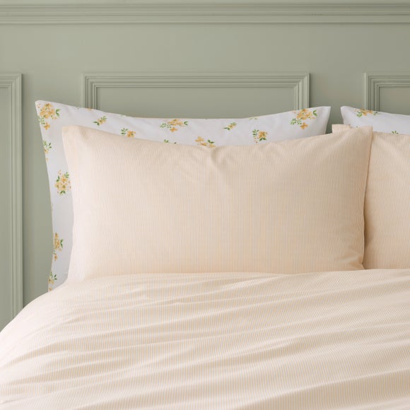 Carousel navigation image position 4 of 7