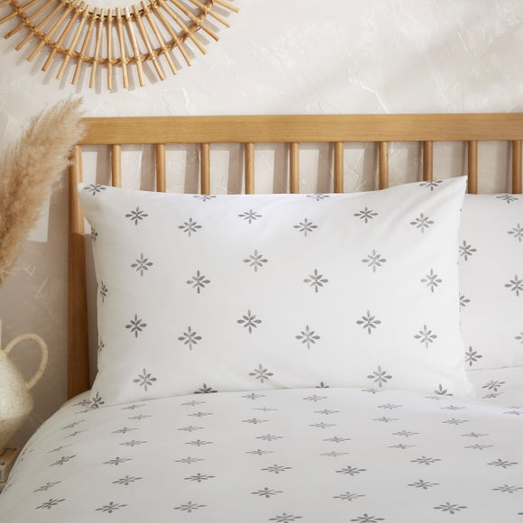 Carousel navigation image position 2 of 6