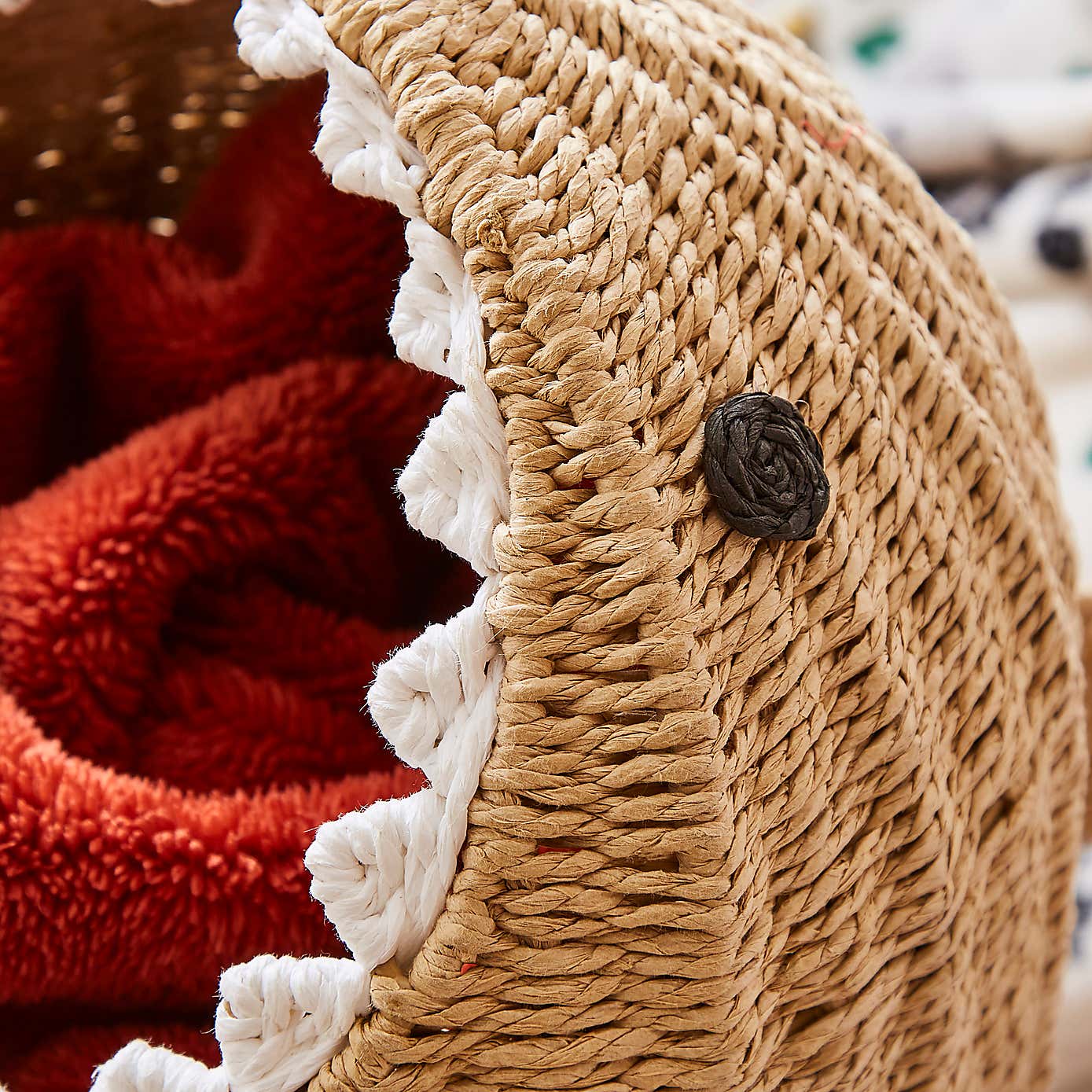 Carousel zoom image position 2 of 3