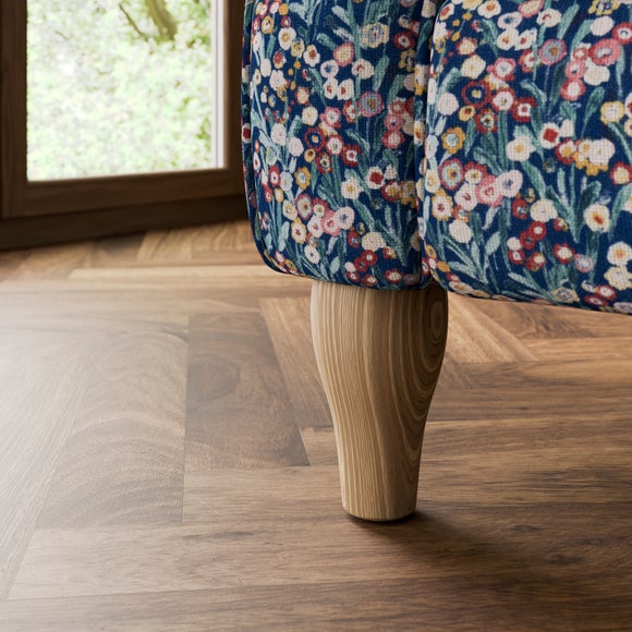 Carousel navigation image position 5 of 9