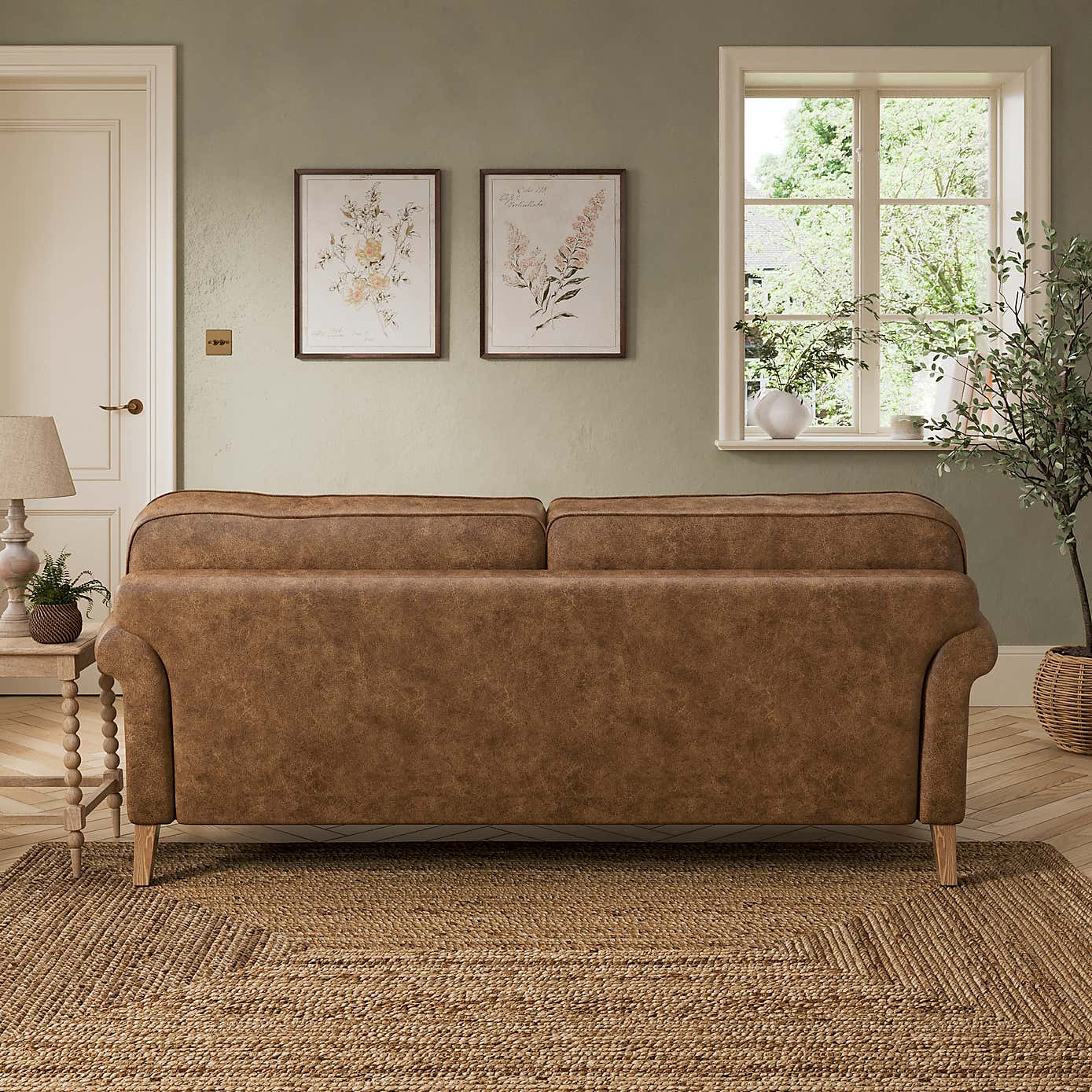 Carousel zoom image position 2 of 9