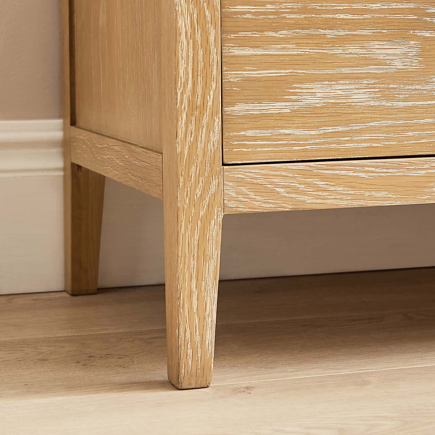 Carousel zoom image position 2 of 5