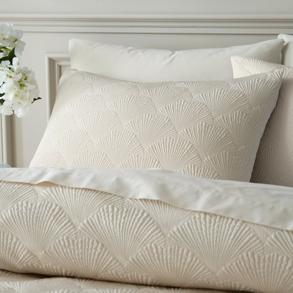 Carousel navigation image position 2 of 6