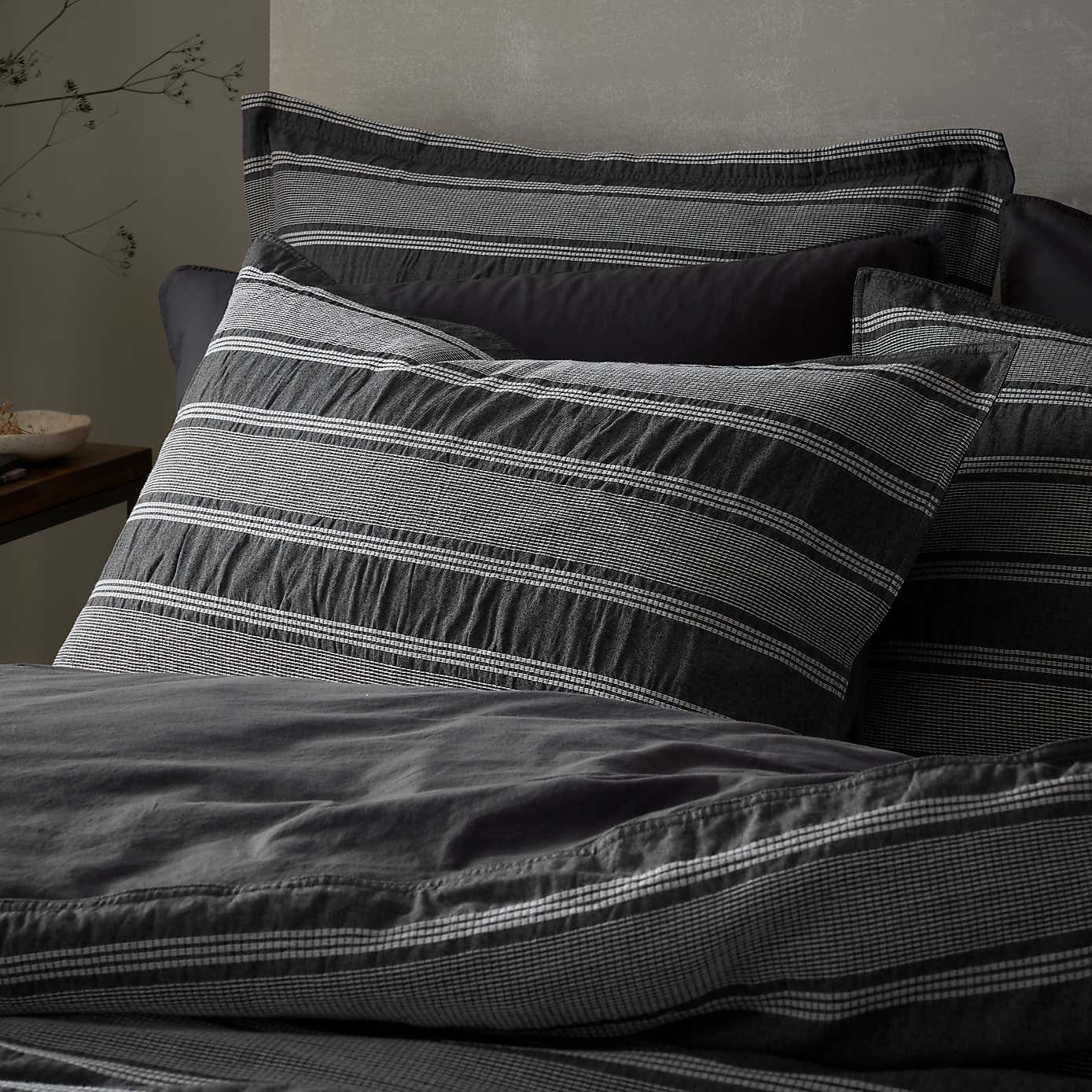 Carousel zoom image position 2 of 6