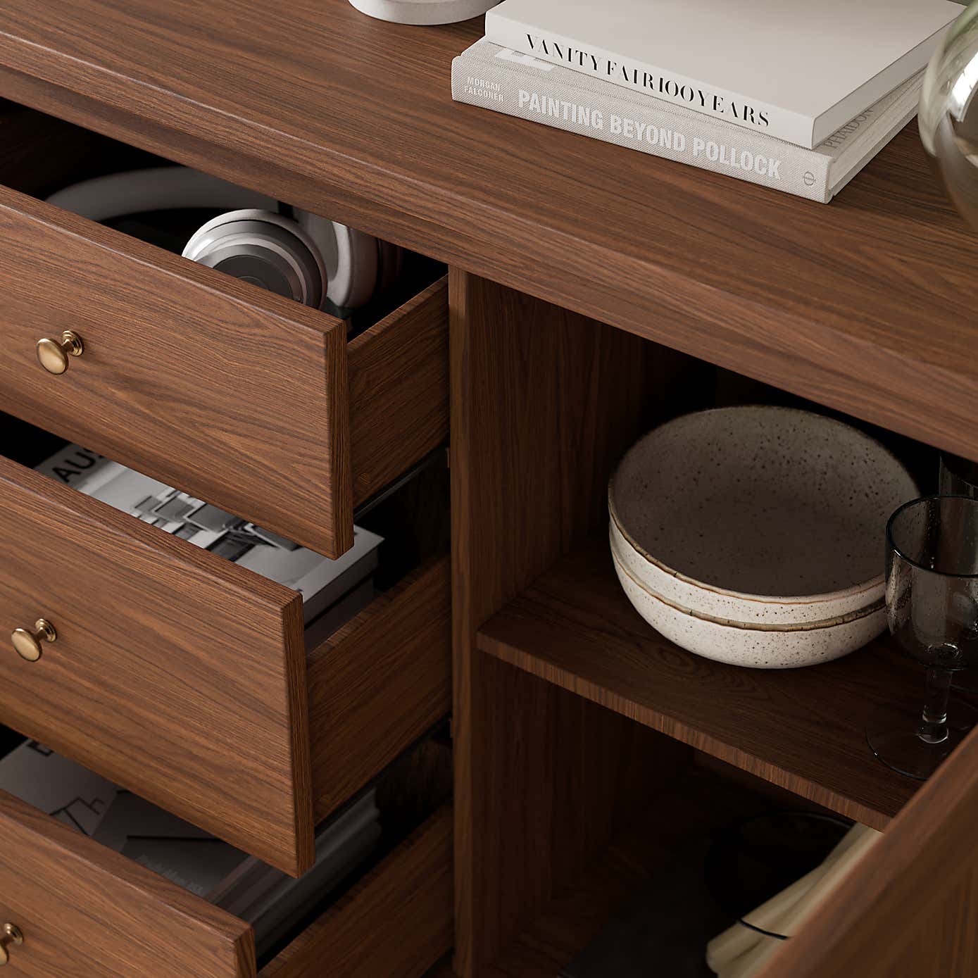 Carousel zoom image position 3 of 8