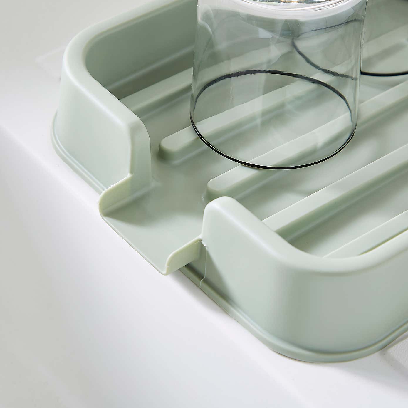 Carousel zoom image position 2 of 3