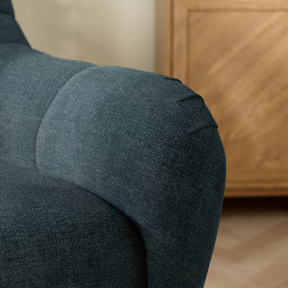 Carousel navigation image position 4 of 9