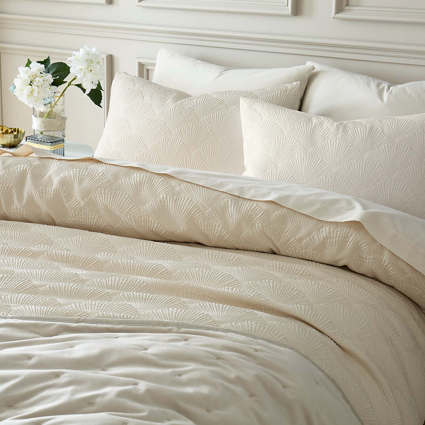 Carousel zoom image position 4 of 6