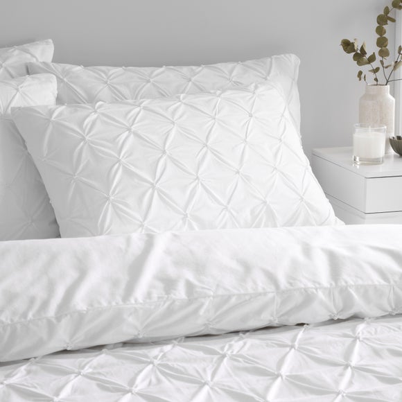 Aster Pintuck 100% Cotton Standard Pillowcase Pair
