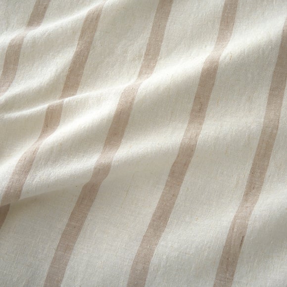 Carousel navigation image position 3 of 7