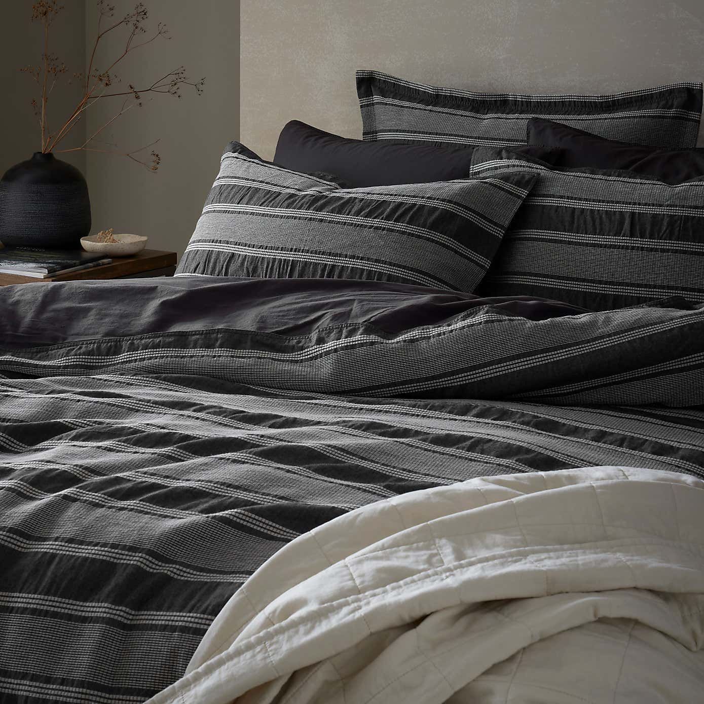 Carousel zoom image position 4 of 5