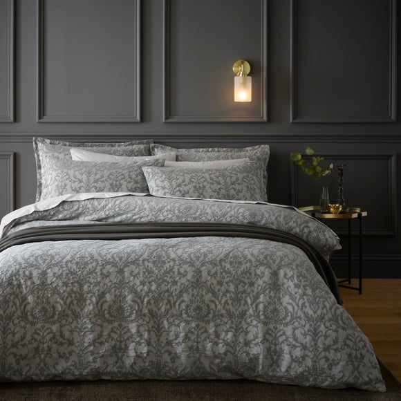 Carousel navigation image position 4 of 4