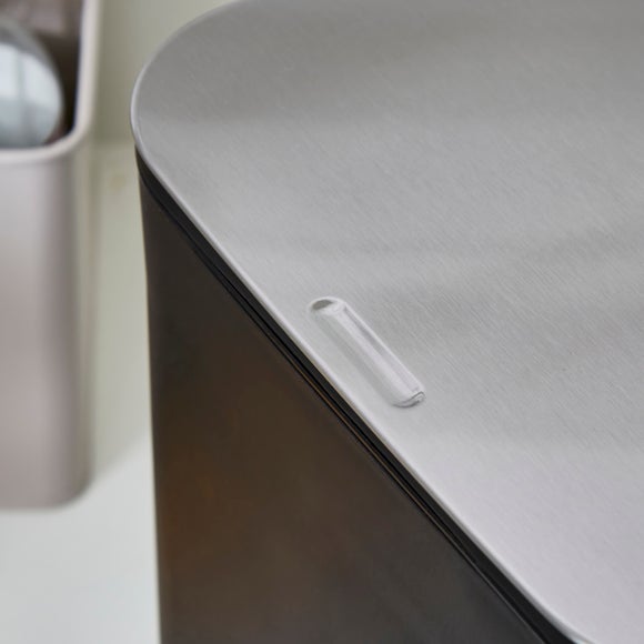 Carousel navigation image position 2 of 3