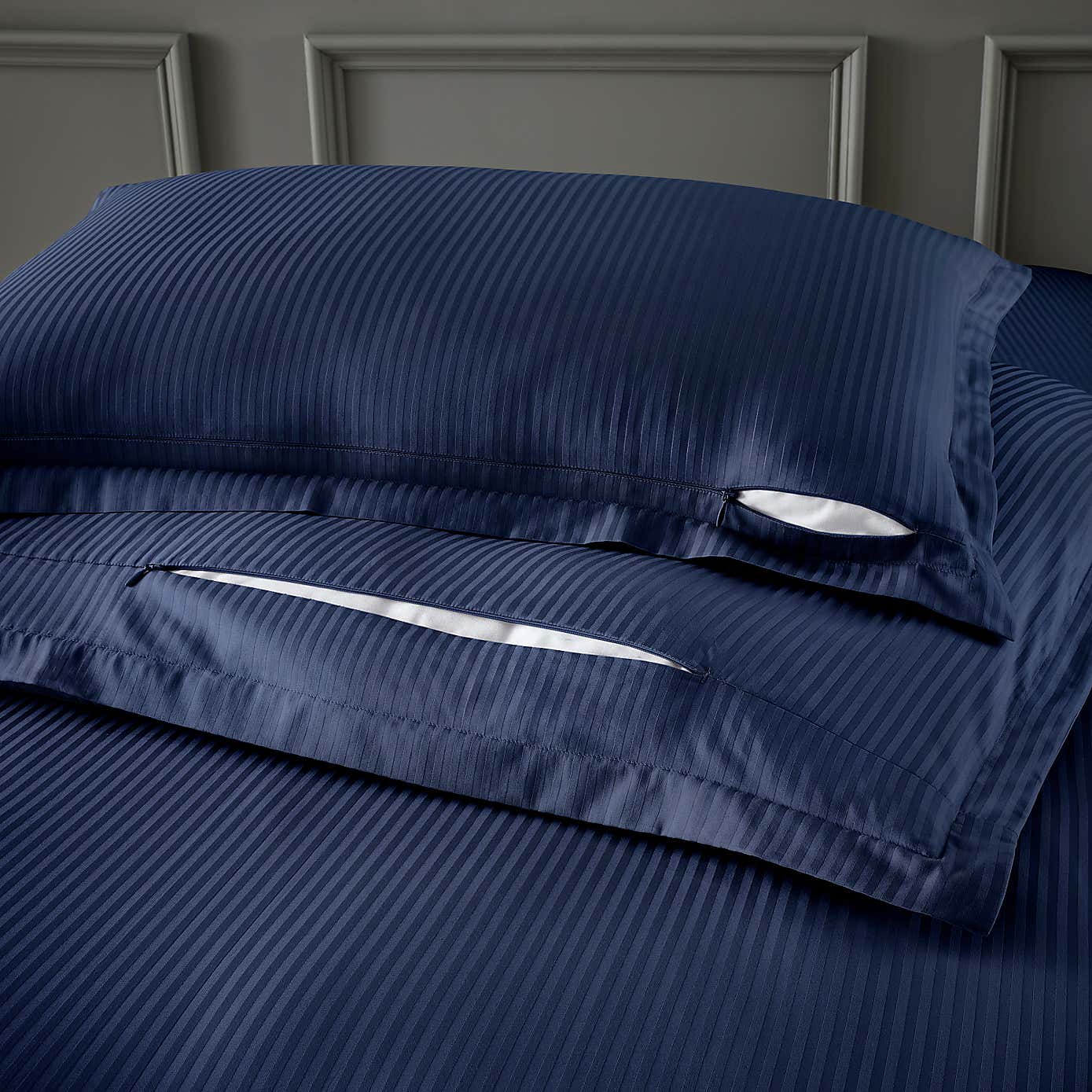 Carousel zoom image position 2 of 2