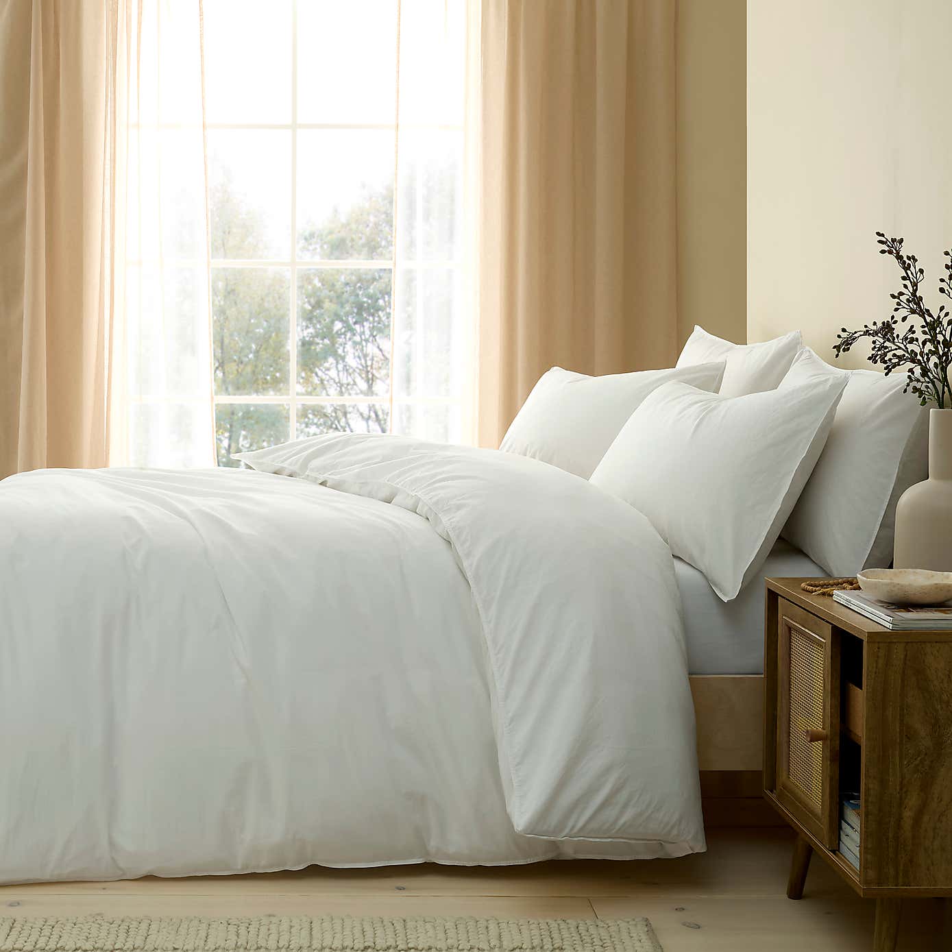 Carousel zoom image position 3 of 3