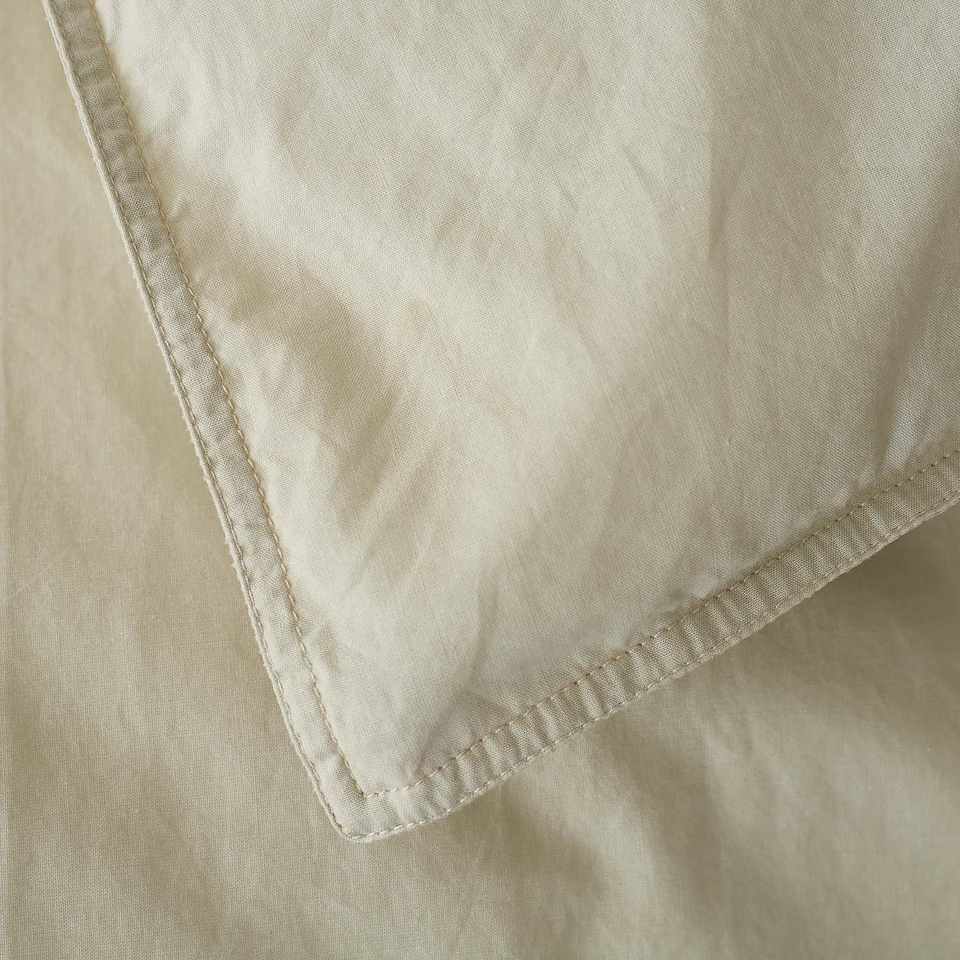 Carousel zoom image position 2 of 3