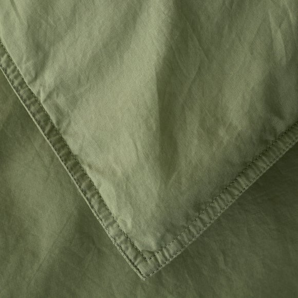 Carousel navigation image position 2 of 3