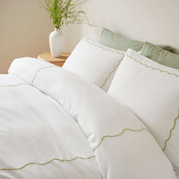 Carousel navigation image position 4 of 5