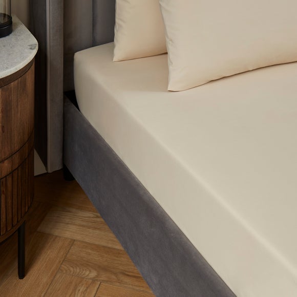 Hotel 200 Thread Count 100% Peached Cotton Fitted Sheet