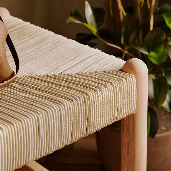 Carousel navigation image position 5 of 8