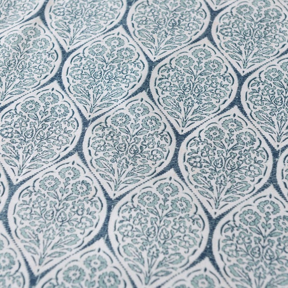 Carousel navigation image position 5 of 8