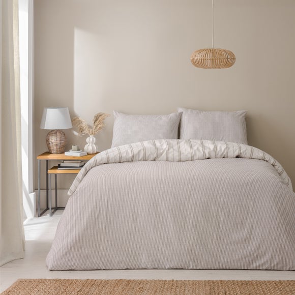 Carousel navigation image position 3 of 8