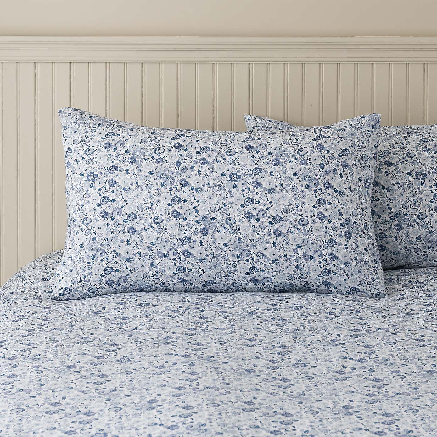 Carousel zoom image position 2 of 7