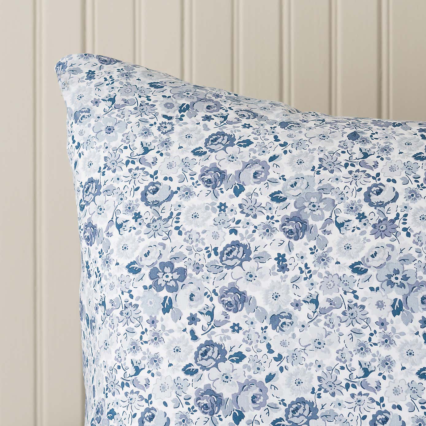 Carousel zoom image position 4 of 7