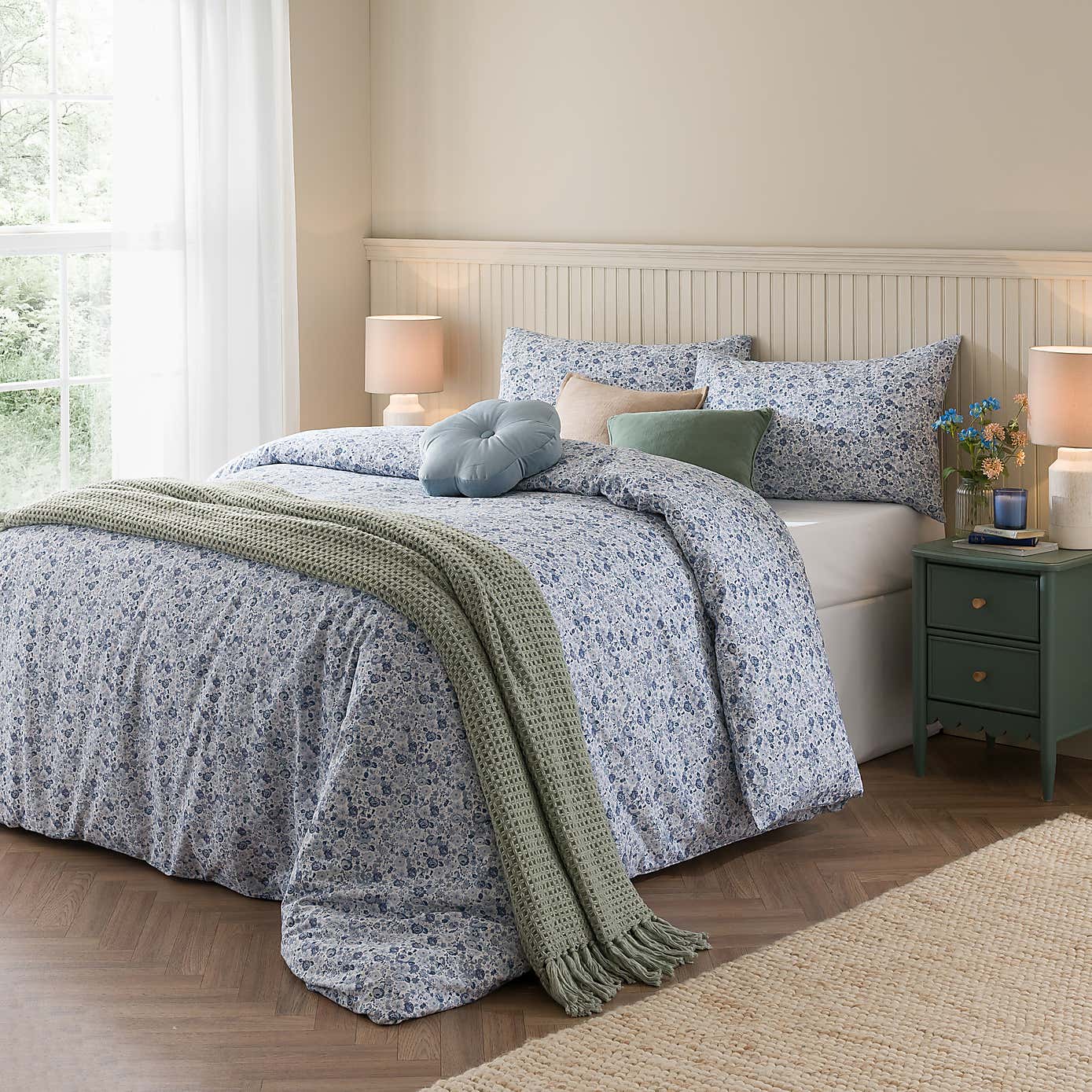 Carousel zoom image position 7 of 7