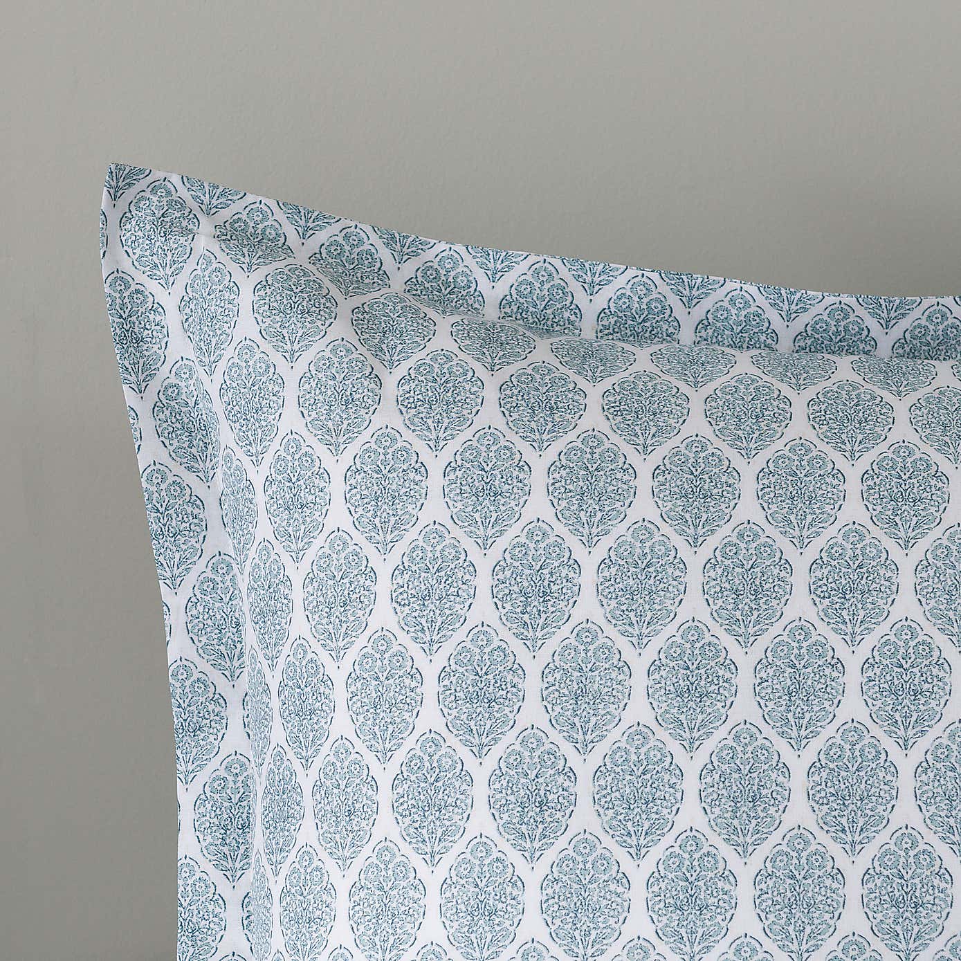 Carousel zoom image position 2 of 2