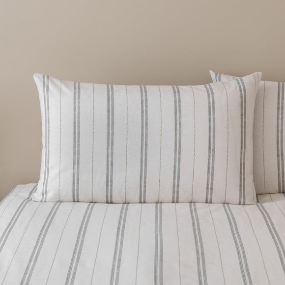 Carousel navigation image position 2 of 9