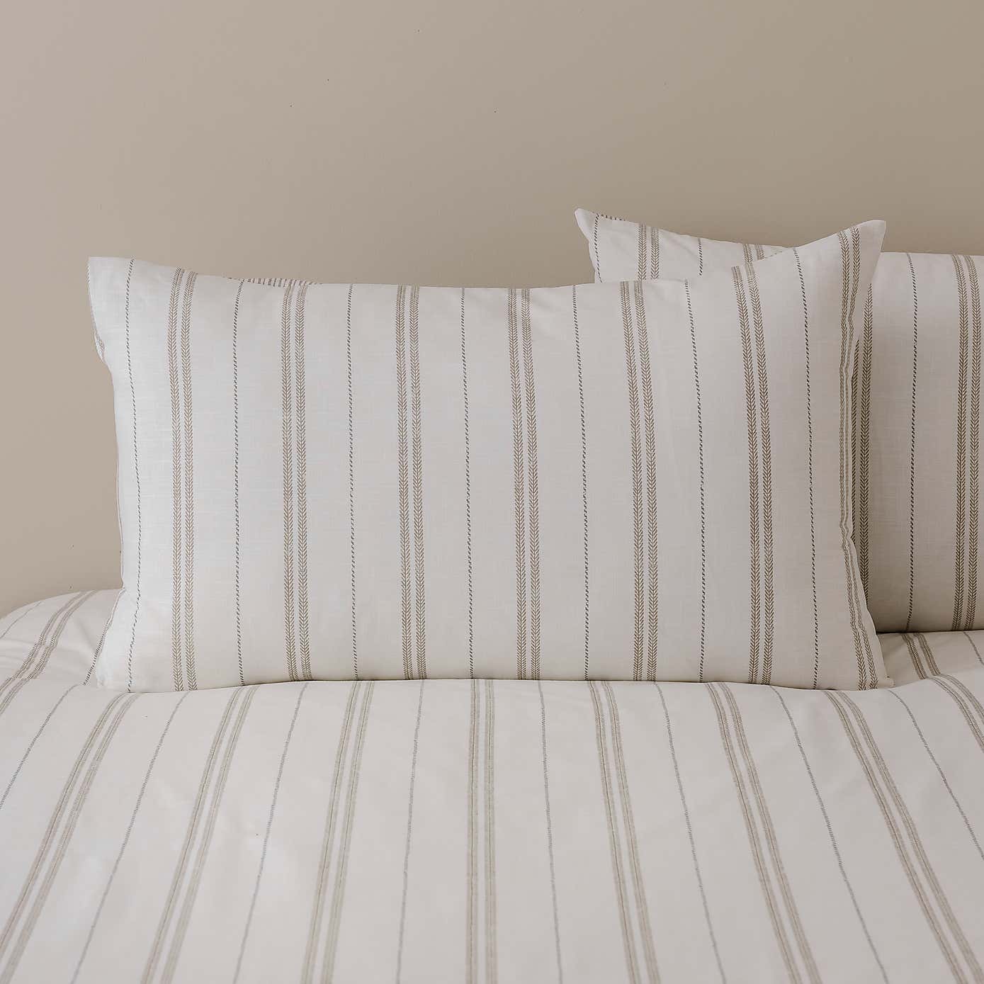 Carousel zoom image position 2 of 8