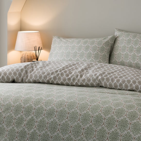 Carousel navigation image position 7 of 9