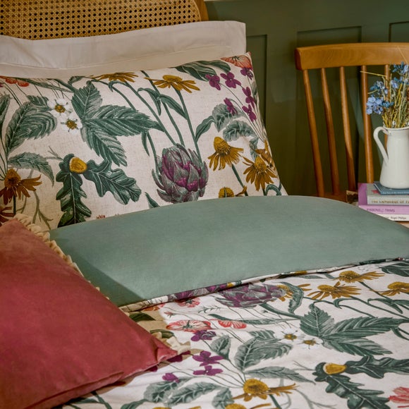 Carousel navigation image position 2 of 3