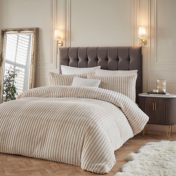 Paoletti Alpine Faux Fur Duvet Cover and Pillowcase Set