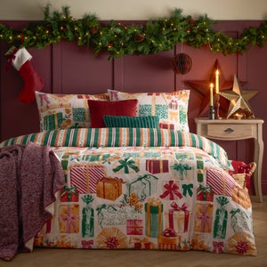Furn. All Wrapped Up Duvet Cover And Pillowcase Set