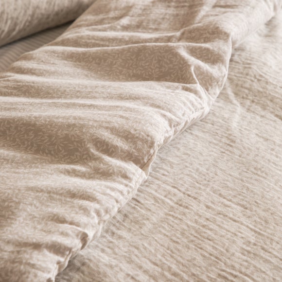 Carousel navigation image position 3 of 4