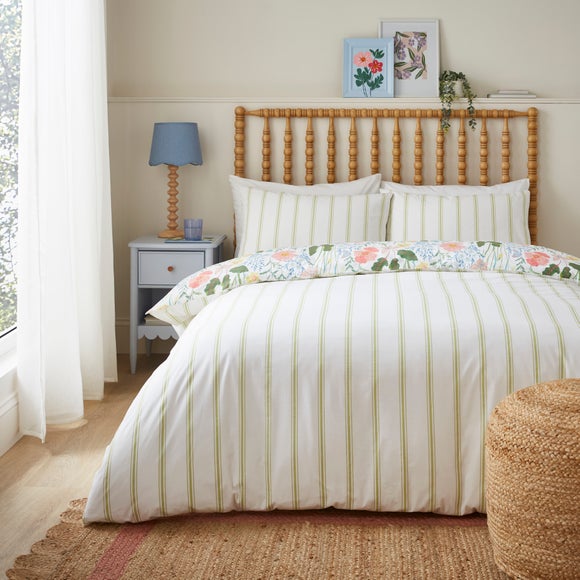 Carousel navigation image position 3 of 8