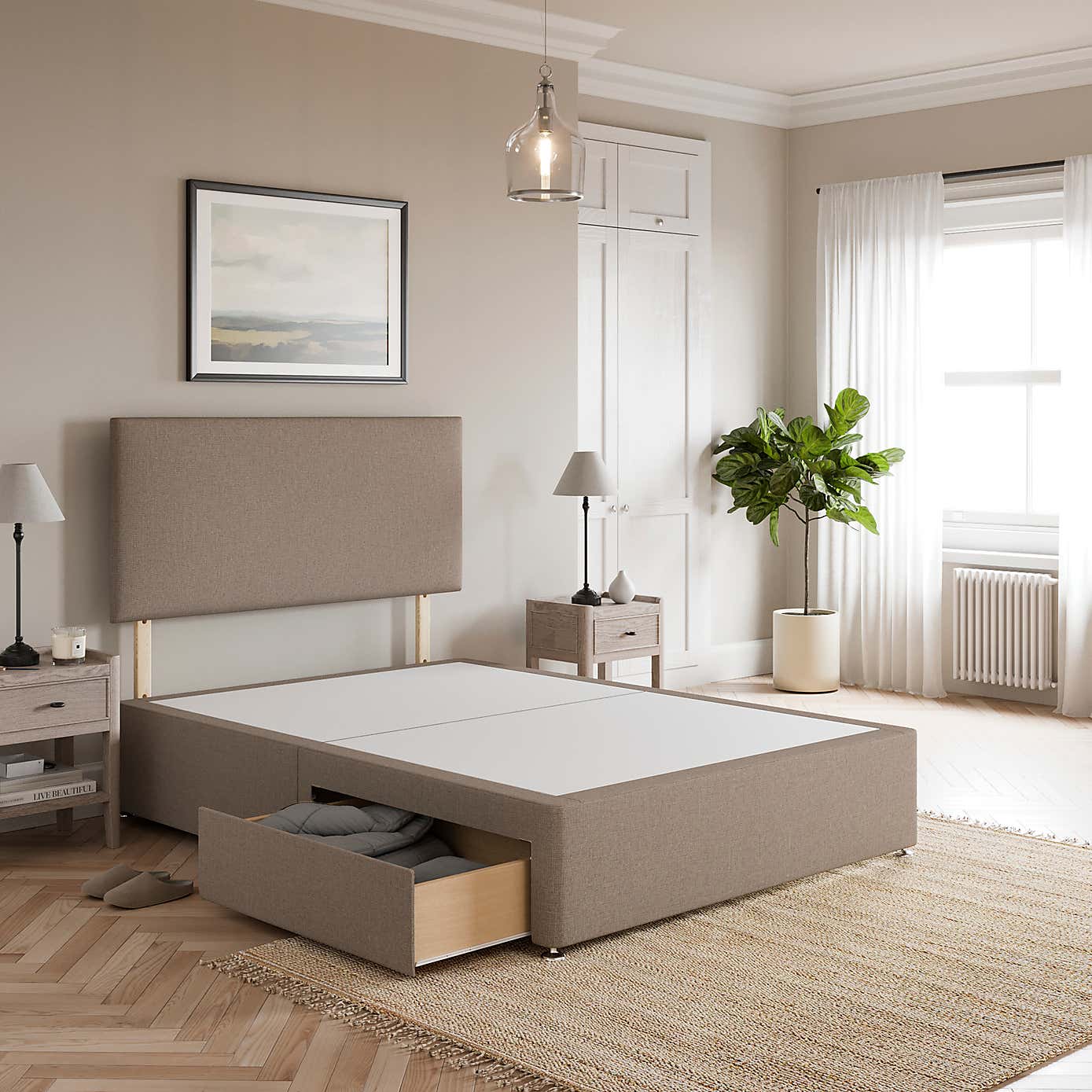 Carousel zoom image position 2 of 3