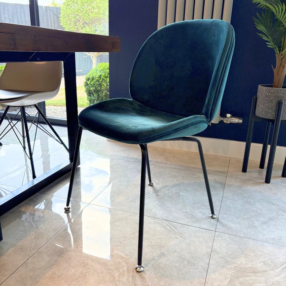 Fusion Living Luxurious Velvet Dining Chair with Black Metal Legs