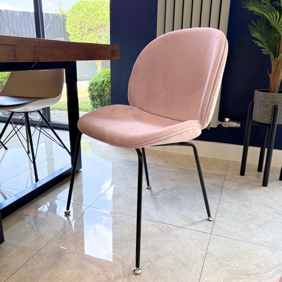 Fusion Living Luxurious Velvet Dining Chair with Black Metal Legs