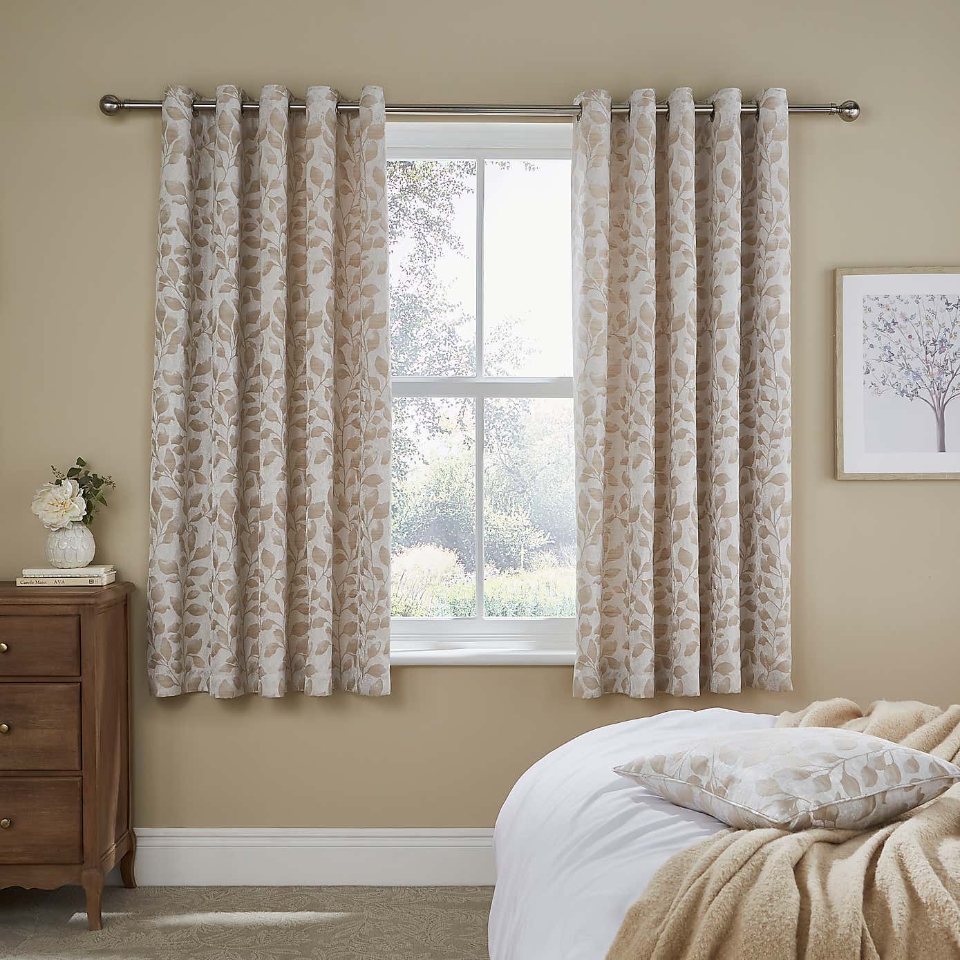 Carousel zoom image position 4 of 6