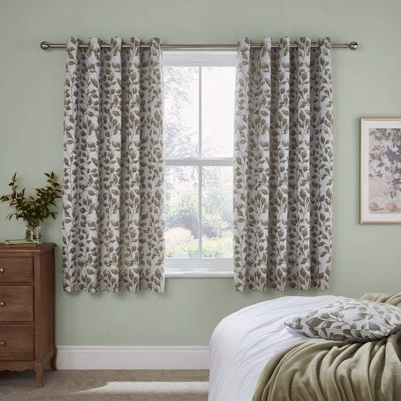 Carousel navigation image position 4 of 7