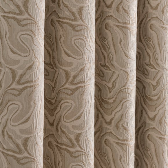 Carousel navigation image position 3 of 7