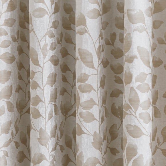 Carousel navigation image position 3 of 7