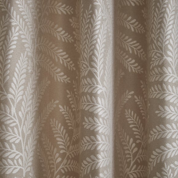 Carousel navigation image position 3 of 6