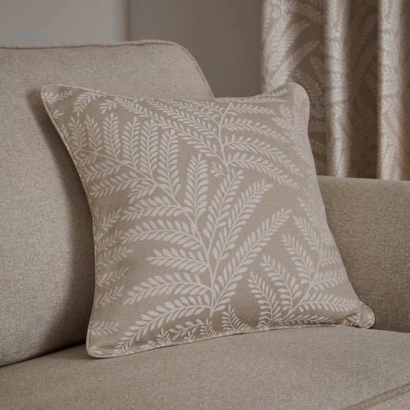 Carousel navigation image position 4 of 6